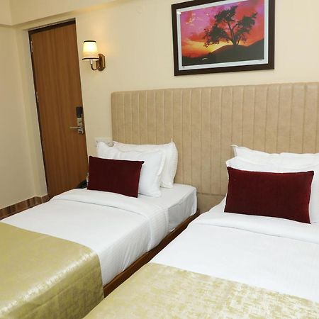 Gadiraju Palace Convention Centre & Hotel Visakhapatnam Eksteriør billede