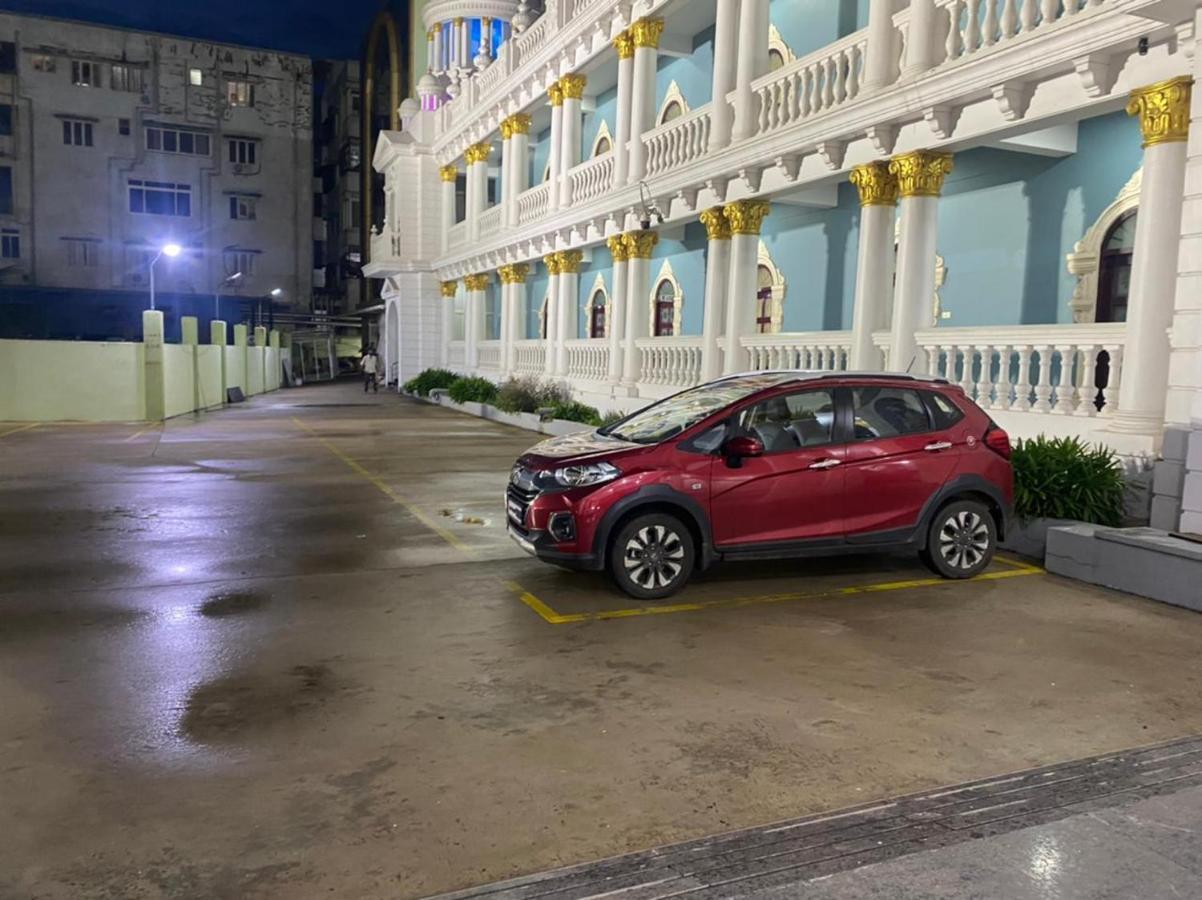 Gadiraju Palace Convention Centre & Hotel Visakhapatnam Eksteriør billede