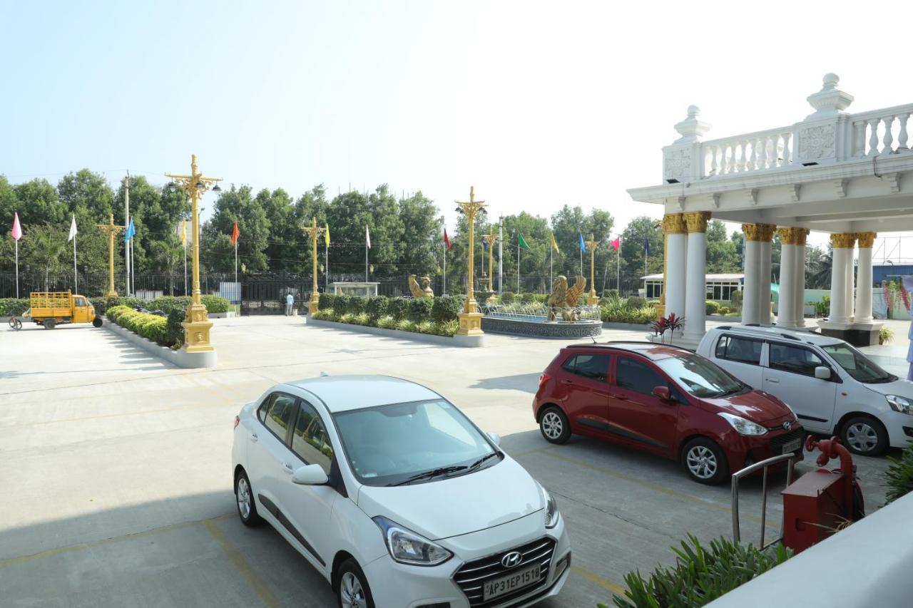 Gadiraju Palace Convention Centre & Hotel Visakhapatnam Eksteriør billede