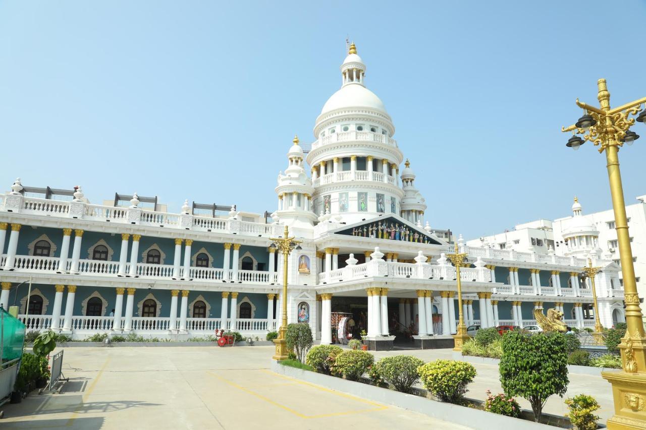 Gadiraju Palace Convention Centre & Hotel Visakhapatnam Eksteriør billede